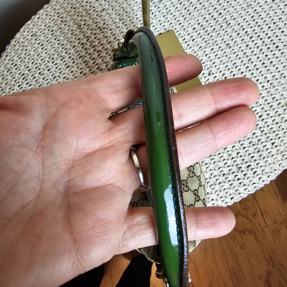 Gucci Abbey Hobo PM - Picture 9 of 14